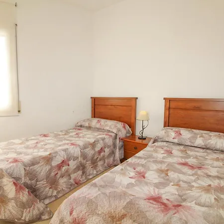 Renovado, Centrico Y Luminoso A 100m De La Playa Del Puerto, - Es-228-37 Lejlighed