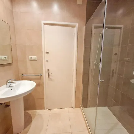 Apartamento Renovado, Céntrico Y Luminoso A 100m De La Playa Del Puerto, - Es-228-37